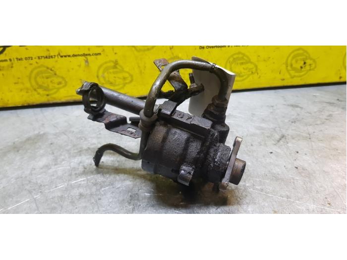 Gebruikte Pomp Servo Renault Megane (BA) 2.0i ,Autom. Prijs € 50,00 Margeregeling aangeboden door autodemontage denollen