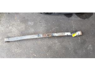 Gebruikte Veerblad achter Ford Transit Custom 2.2 TDCi 16V Prijs € 75,00 Margeregeling aangeboden door de Nollen autorecycling