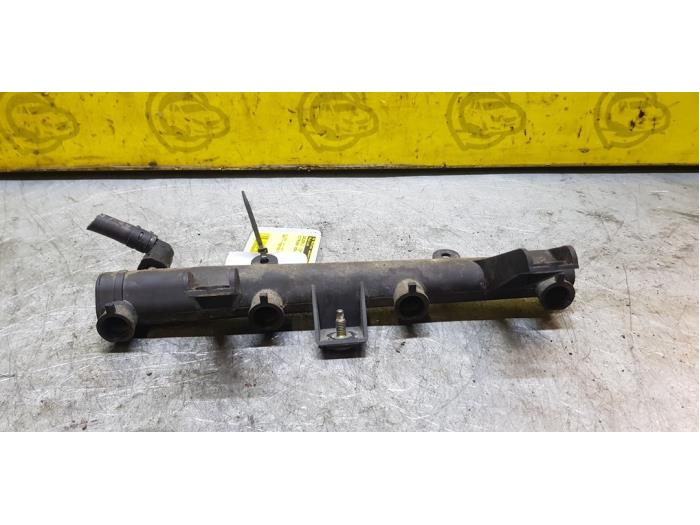 Gebruikte Galerij (Injectie) Citroen Xsara (N1) 1.4i X,SX Prijs € 20,00 Margeregeling aangeboden door autodemontage denollen