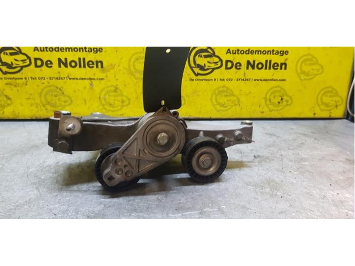 Gebruikte Dynamosteun onder Alfa Romeo MiTo (955) 0.9 TwinAir Prijs € 50,00 Margeregeling aangeboden door autodemontage denollen