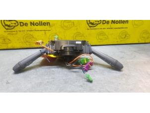 Gebruikte Combischakelaar Stuurkolom Volvo V70 (SW) 2.4 D5 20V Prijs € 50,00 Margeregeling aangeboden door de Nollen autorecycling