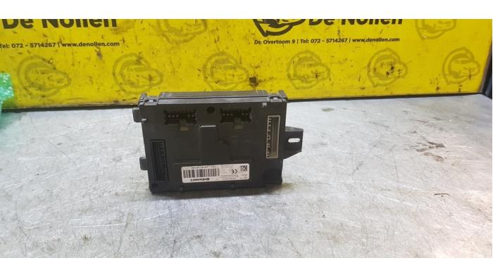 Gebruikte Bodycontrol Module Renault Clio IV (5R) Prijs op aanvraag aangeboden door autodemontage denollen