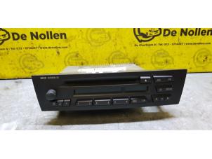 Gebruikte Radio CD Speler BMW 1 serie (E81) 118i 16V Prijs € 100,00 Margeregeling aangeboden door de Nollen autorecycling