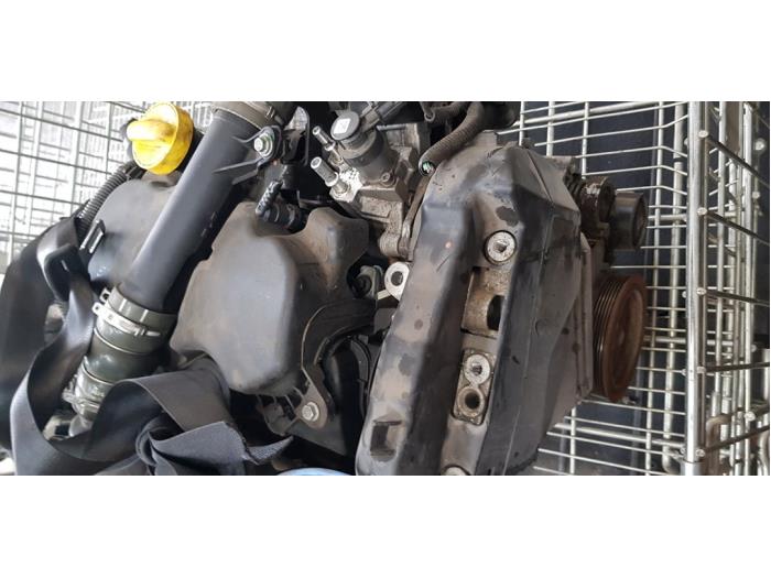 Motor van een Renault Kangoo Be Bop (KW) 1.5 dCi 90 FAP 2015