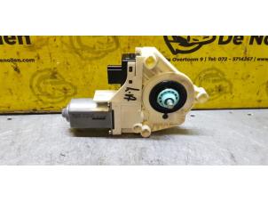 Gebruikte Motor electrisch raam Audi Q7 (4LB) 3.0 TDI V6 24V Prijs op aanvraag aangeboden door de Nollen autorecycling