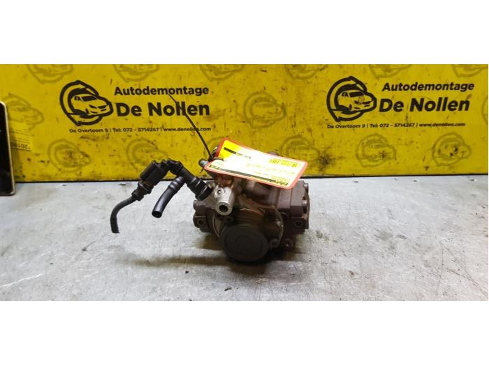 Gebruikte Dieselpomp Citroen DS3 (SA) 1.6 e-HDi Prijs € 150,00 Margeregeling aangeboden door autodemontage denollen