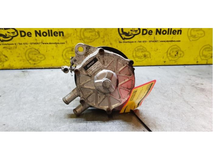 Gebruikte Waterpomp Toyota HiAce II 2.4 D Prijs € 75,00 Margeregeling aangeboden door autodemontage denollen