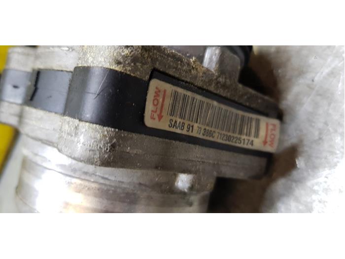 Gasklephuis van een Saab 9-3 I (YS3D) 2.0t 16V Ecopower 2002