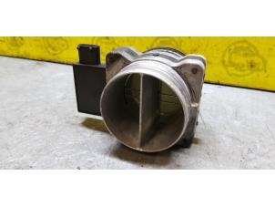 Gasklephuis van een Saab 9-3 I (YS3D) 2.0t 16V Ecopower 2002