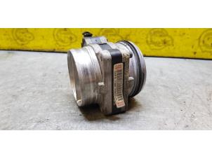 Gasklephuis van een Saab 9-3 I (YS3D) 2.0t 16V Ecopower 2002