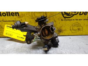 Gebruikte Gasklephuis Renault Clio II (BB/CB) 1.2 Prijs € 40,00 Margeregeling aangeboden door de Nollen autorecycling