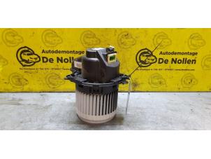 Gebruikte Kachel Ventilatiemotor Dacia Sandero II 1.5 dCi 90 Prijs op aanvraag aangeboden door de Nollen autorecycling