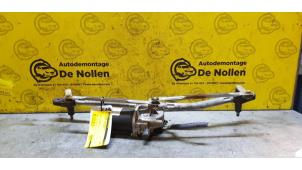 Gebruikte Ruitenwismotor + Mechaniek Fiat Punto II (188) 1.2 60 S Prijs € 40,00 Margeregeling aangeboden door de Nollen autorecycling
