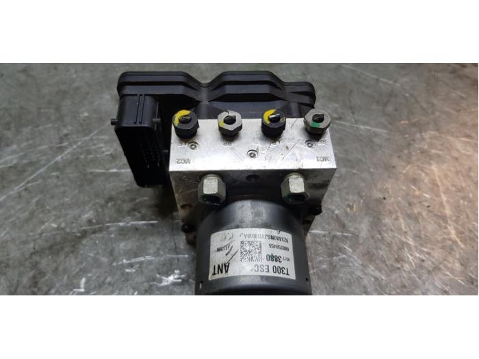Gebruikte ABS Pomp Chevrolet Aveo 1.3 D 16V Prijs € 119,00 Margeregeling aangeboden door autodemontage denollen