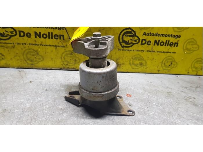 Gebruikte Motorsteun Volkswagen Transporter T5 2.0 TDI DRF Prijs € 40,00 Margeregeling aangeboden door autodemontage denollen