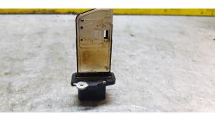 Gebruikte Luchtmassameter Volkswagen Touareg (7LA/7L6) 3.0 TDI V6 24V Prijs € 25,00 Margeregeling aangeboden door de Nollen autorecycling