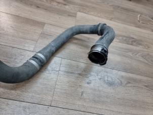 Gebruikte Intercooler Slang Opel Corsa D 1.3 CDTi 16V ecoFLEX Prijs € 60,50 Inclusief btw aangeboden door de Nollen autorecycling