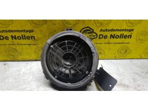 Gebruikte Speaker Mercedes ML I (163) 270 2.7 CDI 20V Prijs op aanvraag aangeboden door de Nollen autorecycling