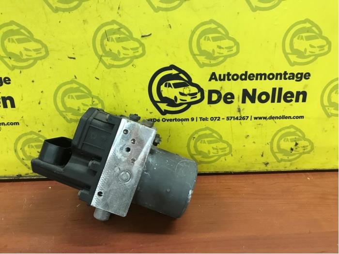 Gebruikte ABS Pomp Rover 75 2.0 V6 24V Classic Prijs € 71,00 Margeregeling aangeboden door autodemontage denollen