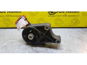 Gebruikte Motorrubber Opel Vectra C Caravan 2.2 DIG 16V Prijs € 30,00 Margeregeling aangeboden door de Nollen autorecycling