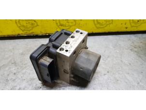 Gebruikte ABS Pomp Ford Ranger 3.2 TDCI 20V Prijs op aanvraag aangeboden door de Nollen autorecycling