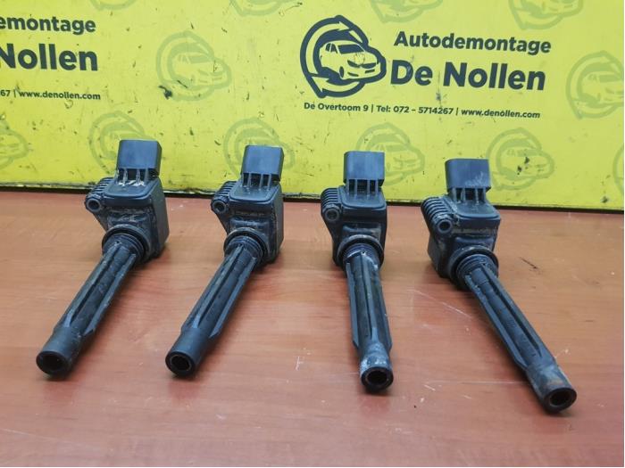 Pen Bobine van een Volkswagen Golf VII Variant (AUVV) 2.0 R 4Motion 16V 2016