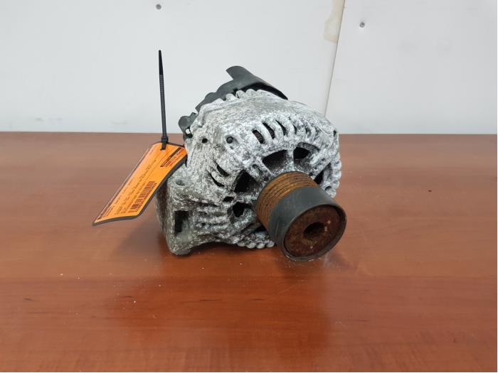 Gebruikte Dynamo Suzuki Swift (ZA/ZC/ZD1/2/3/9) 1.3 DDis 16V Prijs € 50,00 Margeregeling aangeboden door autodemontage denollen