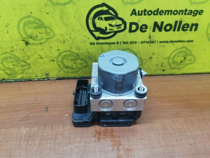 Gebruikte ABS Pomp Nissan Qashqai (J11) 1.6 DIG-T 163 16V Prijs € 338,80 Inclusief btw aangeboden door autodemontage denollen