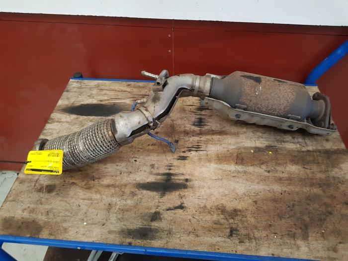 Gebruikte Katalysator Nissan Qashqai (J11) 1.6 DIG-T 163 16V Prijs op aanvraag aangeboden door autodemontage denollen