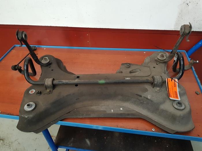 Gebruikte Subframe Renault Trafic New (EL) 2.0 dCi 16V 90 Prijs op aanvraag aangeboden door autodemontage denollen
