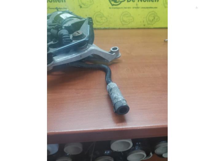 Gebruikte Compressor Volkswagen Touareg (7LA/7L6) 3.0 TDI V6 24V Prijs € 665,50 Inclusief btw aangeboden door autodemontage denollen