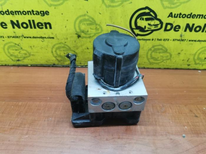 ABS Pomp Mercedes SLK (R170), 1996 / 2004 2.0 200 16V, Cabrio, Benzine, 1.998cc, 100kW (136pk), RWD, M111946, 1996-09 / 2000-03, 170.435 (Gebruikt)