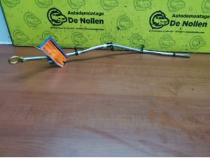 Gebruikte Olie Peilstok Landrover Discovery V (LR) 2.0 Td4 16V Prijs € 36,30 Inclusief btw aangeboden door de Nollen autorecycling