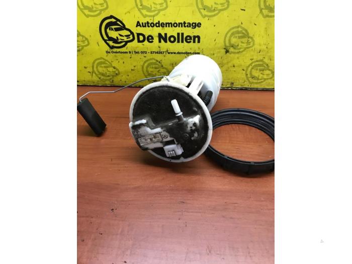 Gebruikte Tank element Pomp Nissan Micra (K12) 1.2 16V Prijs € 75,00 Margeregeling aangeboden door autodemontage denollen