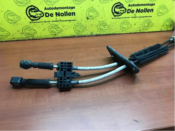 Gebruikte Schakelkabel Versnellingsbak Volkswagen Multivan T5 (7E/7HC/7HF/7HM) 2.0 BiTDI DRF 4Motion Prijs € 100,00 Margeregeling aangeboden door autodemontage denollen