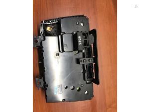 Gebruikte Chaufage Bedieningspaneel Volvo S60 I (RS/HV) 2.4 D5 20V Prijs € 40,00 Margeregeling aangeboden door de Nollen autorecycling