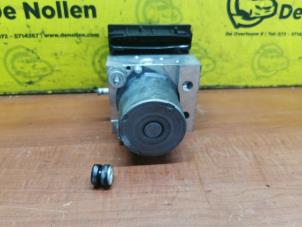 Gebruikte ABS Pomp Smart Fortwo Coupé (451.3) 1.0 Micro Hybrid Drive Prijs op aanvraag aangeboden door de Nollen autorecycling