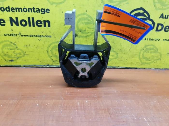 Gebruikte Motorrubber Ford Focus 3 Wagon 1.0 Ti-VCT EcoBoost 12V 100 Prijs € 35,00 Margeregeling aangeboden door autodemontage denollen