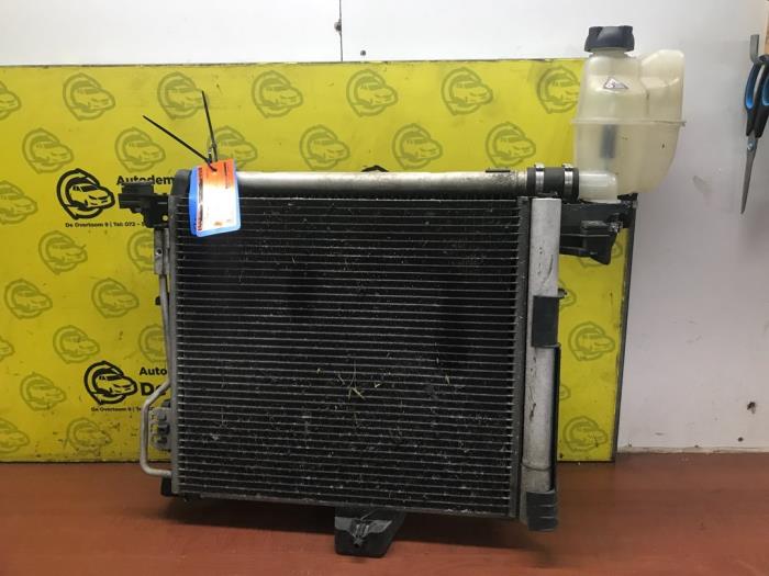 Gebruikte Radiateur Smart Fortwo Coupé (451.3) 1.0 Micro Hybrid Drive Prijs op aanvraag aangeboden door autodemontage denollen