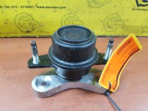 Gebruikte Motorrubber Nissan 370 Z (Z34A) 3.7 V6 24V Prijs € 60,50 Inclusief btw aangeboden door de Nollen autorecycling