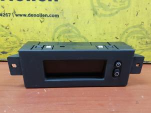 Gebruikte Display Interieur Opel Meriva 1.6 16V Prijs € 30,00 Margeregeling aangeboden door de Nollen autorecycling