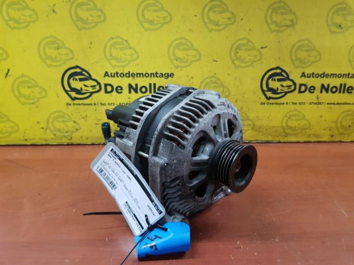 Gebruikte Dynamo BMW 3 serie (E46/4) 320d 16V Prijs € 40,00 Margeregeling aangeboden door autodemontage denollen