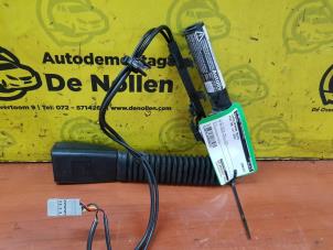 Gebruikte Gordelspanner rechts Mini Mini (R56) 1.4 16V One Prijs € 40,00 Margeregeling aangeboden door de Nollen autorecycling