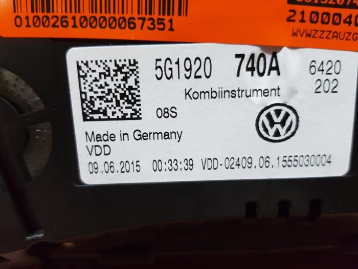 Kilometerteller KM van een Volkswagen Golf VII (AUA) 1.4 TSI BlueMotion Technology 125 16V 2015