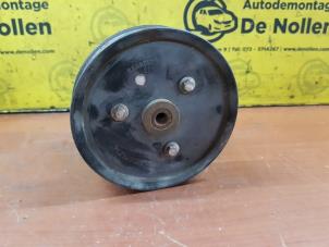 Gebruikte Waterpomp Renault Master III (FV) 2.3 dCi 125 16V FWD Prijs op aanvraag aangeboden door de Nollen autorecycling