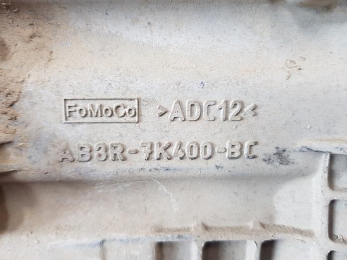 Versnellingsbak van een Ford Ranger 2.2 TDCi 16V 150 4x4 2014