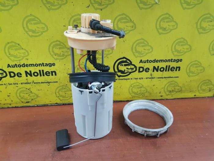 Gebruikte Tank element Pomp Fiat Bravo (182A) 1.2 16V Prijs € 50,00 Margeregeling aangeboden door autodemontage denollen