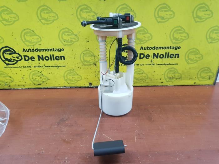 Gebruikte Tank element Pomp Renault Laguna I (B56) 1.6 16V Prijs € 50,00 Margeregeling aangeboden door autodemontage denollen