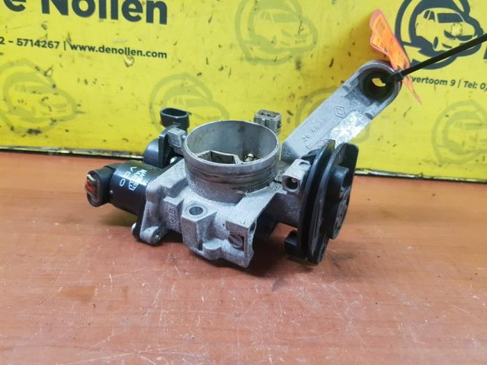 Gebruikte Gasklephuis Renault Twingo (C06) 1.2 Prijs € 40,00 Margeregeling aangeboden door autodemontage denollen