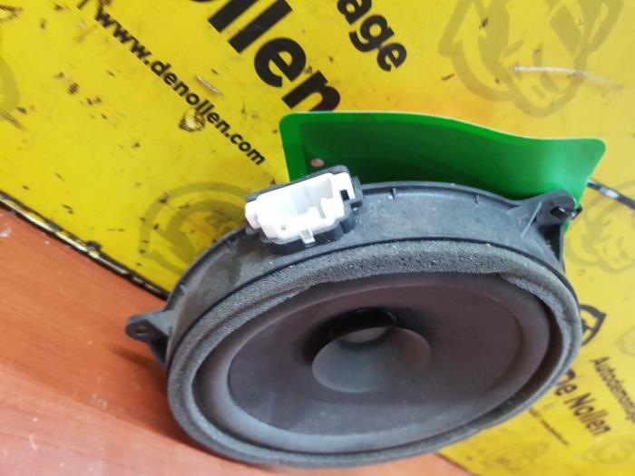 Luidspreker van een Ford Ranger 2.2 TDCi 16V 150 4x4 2014